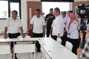 Pj Gubernur Banten Ingin Daya Tampung Sekolah Negeri Maksimal