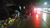 Gempur Sampah Hingga Larut Malam, Camat Teluknaga: Minim Armada dan TPS Jadi Kendala